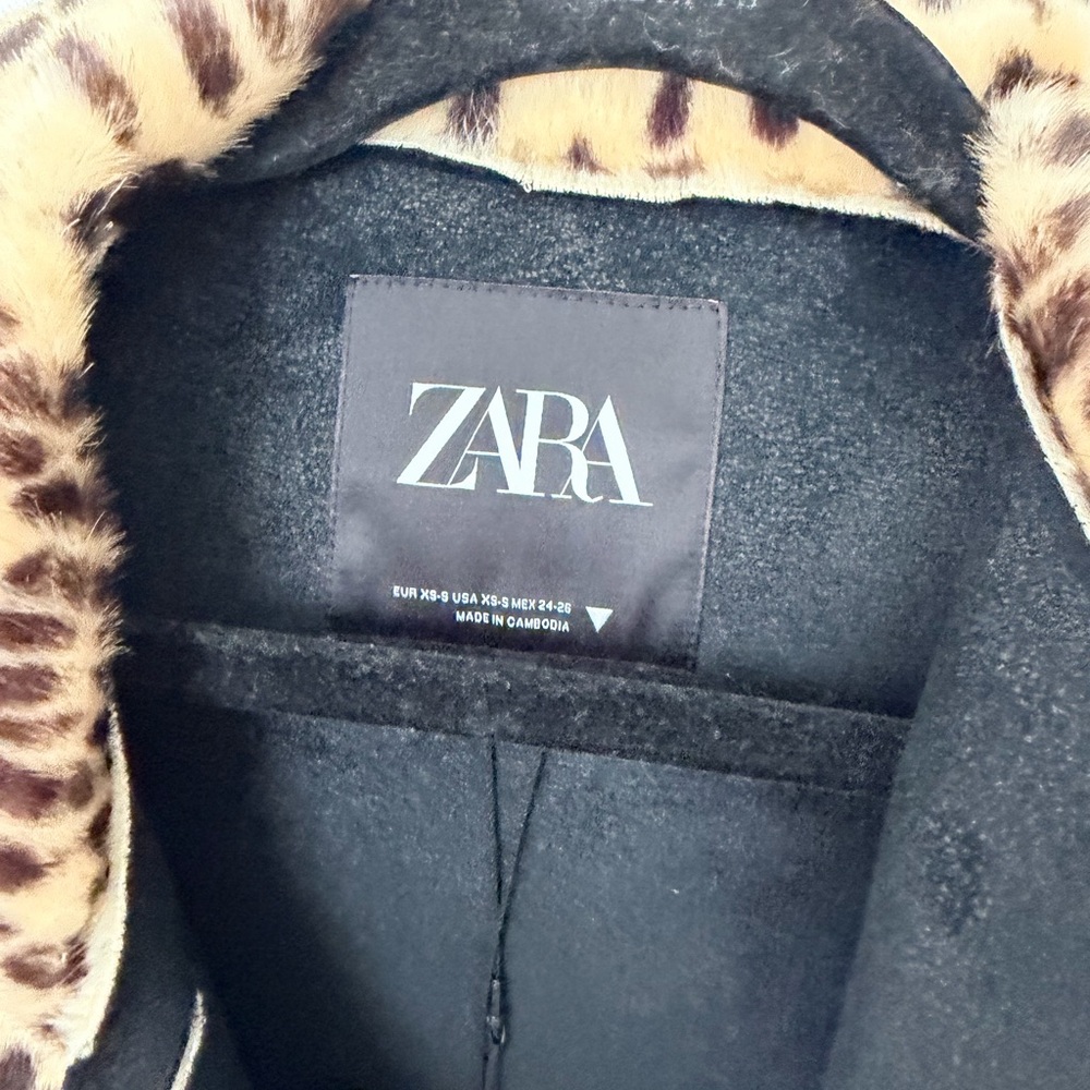 Zara Women's Black and Cream Animal Print Teddy Jacket - Picture 7 of 8
